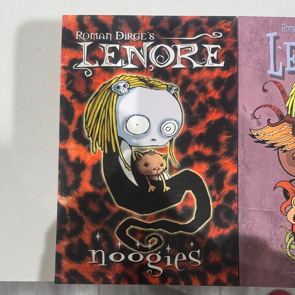 Lenore Comic Book Set - Picture 2 of 9